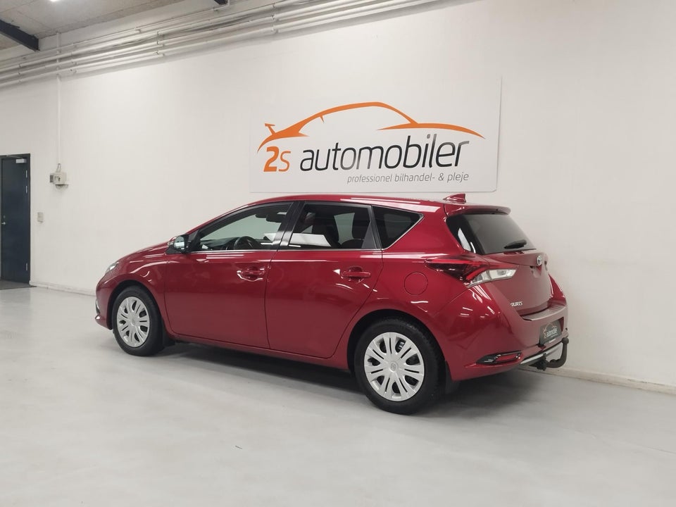 Toyota Auris 1,2 T T2 Spirit 5d