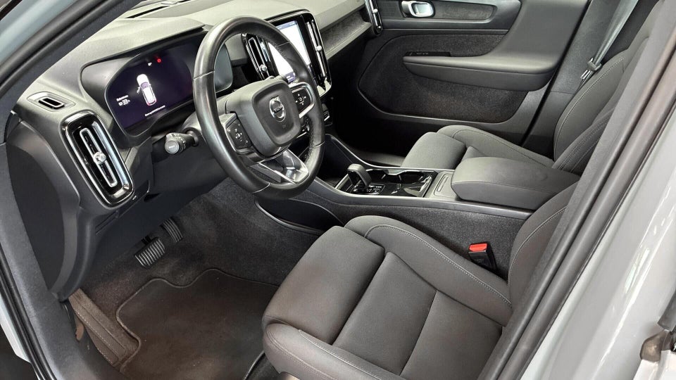 Volvo XC40 ReCharge Extended Range Plus 5d