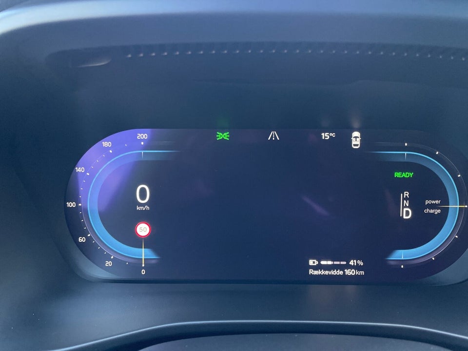 Volvo XC40 P6 ReCharge Pro 5d