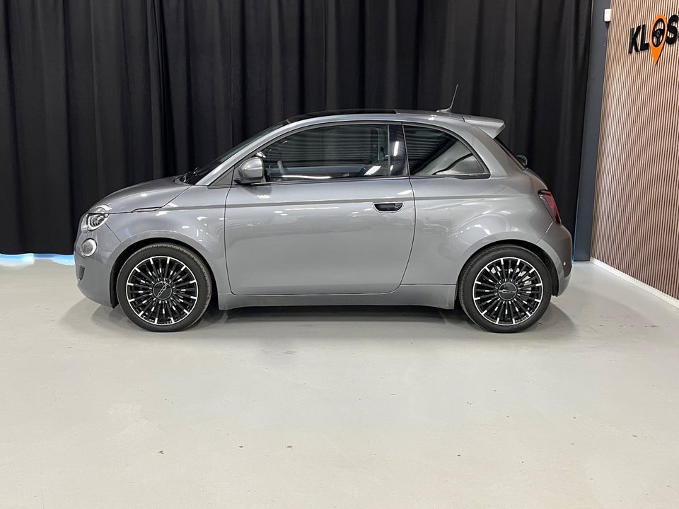 Fiat 500e 42 Icon 3d