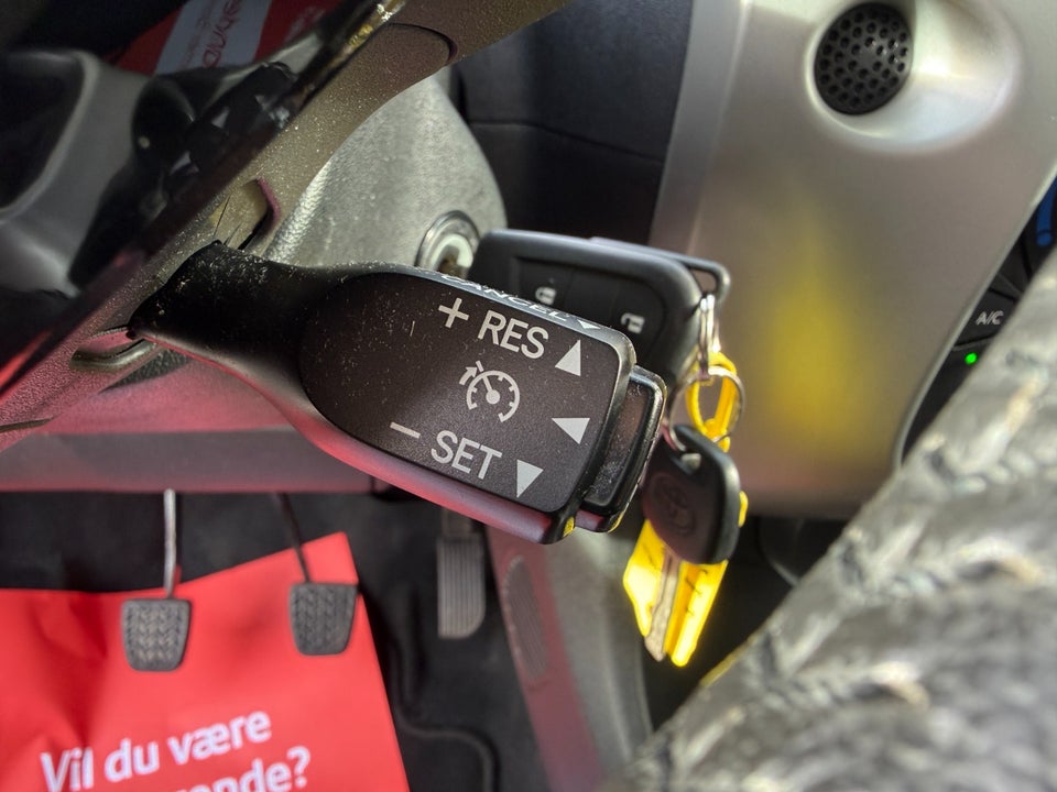 Toyota Aygo 1,0 VVT-i x-press 5d