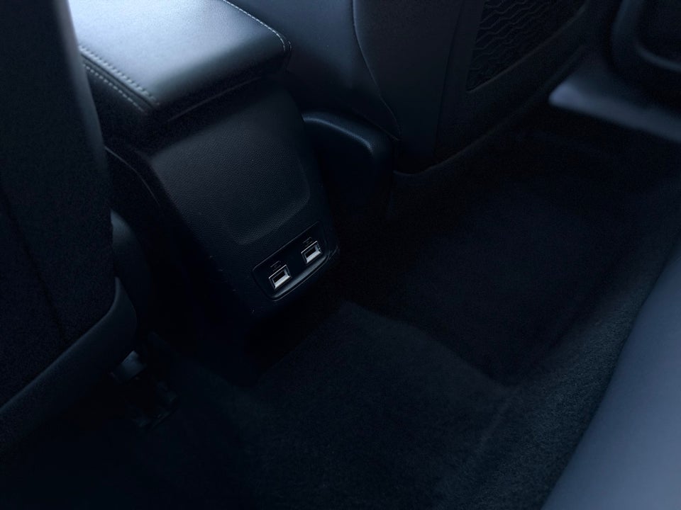 Peugeot e-2008 50 GT Pack 5d