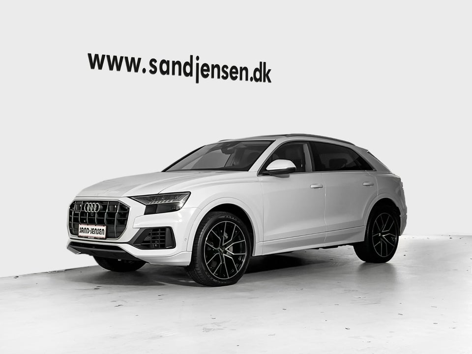 Audi Q8 50 TDi quattro Tiptr. 5d