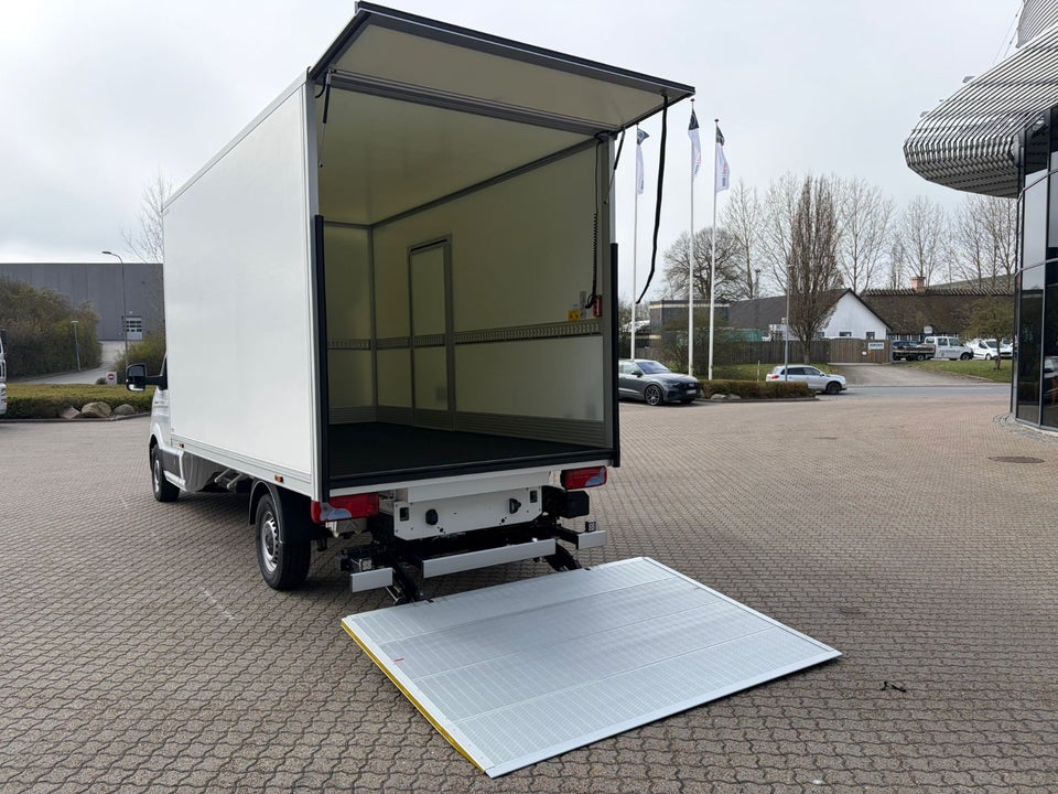 MAN TGE 2,0 3.180 Chassis L4 aut. FWD
