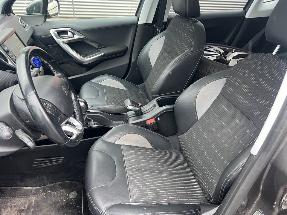 Peugeot 2008 1,6 BlueHDi 100 Allure Sky 5d