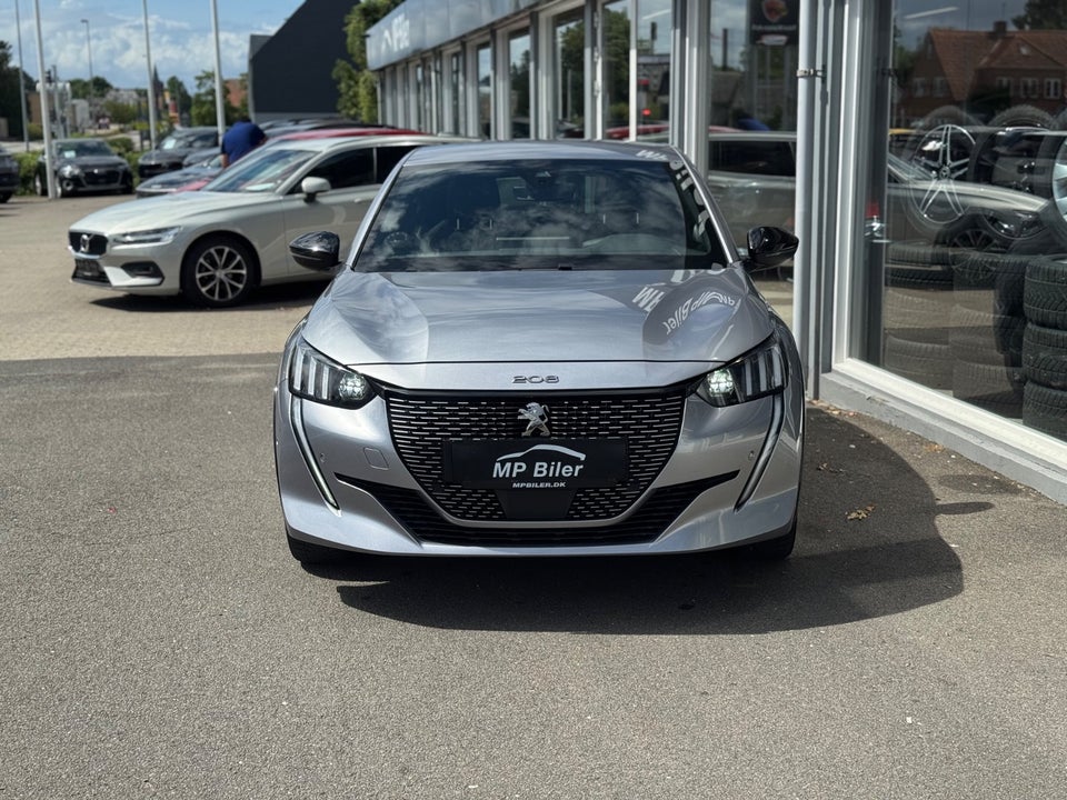 Peugeot e-208 50 GT 5d
