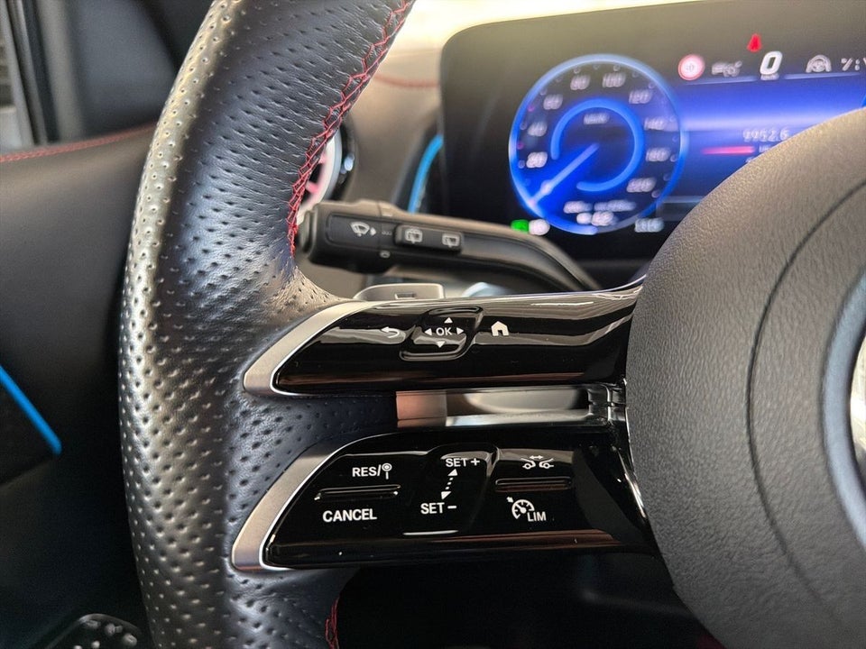 Mercedes EQB350 AMG Advance 4Matic 5d