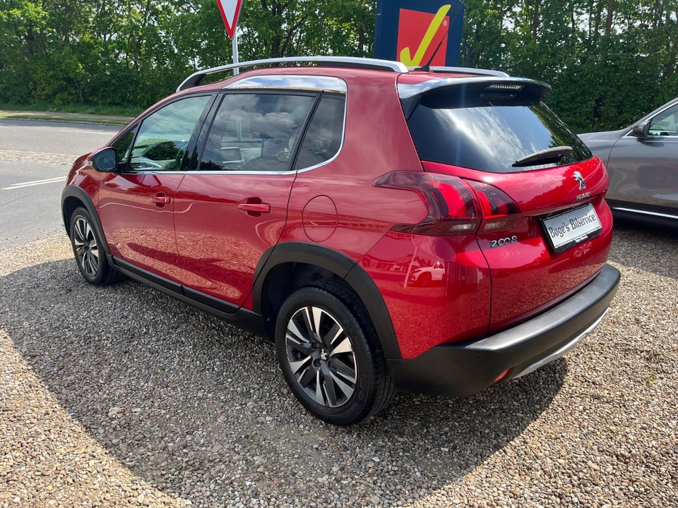 Peugeot 2008 1,6 BlueHDi 100 Allure Sky 5d