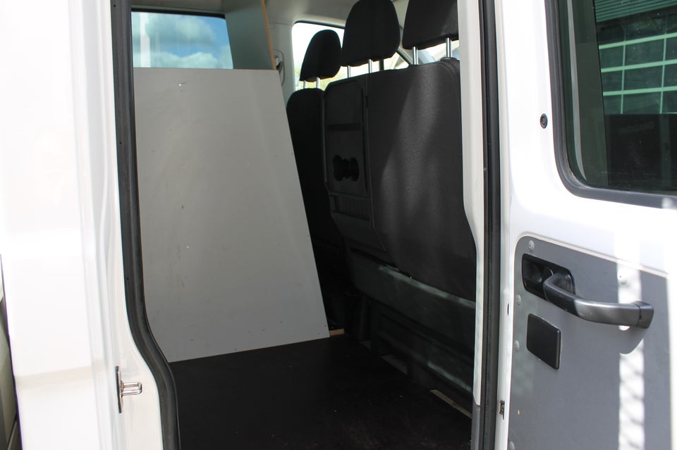 VW Crafter 35 2,0 TDi 177 Db.Kab m/lad L3
