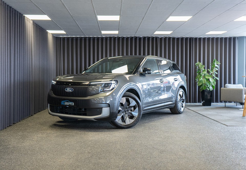 Ford Explorer 77 Premium Extended Range 5d