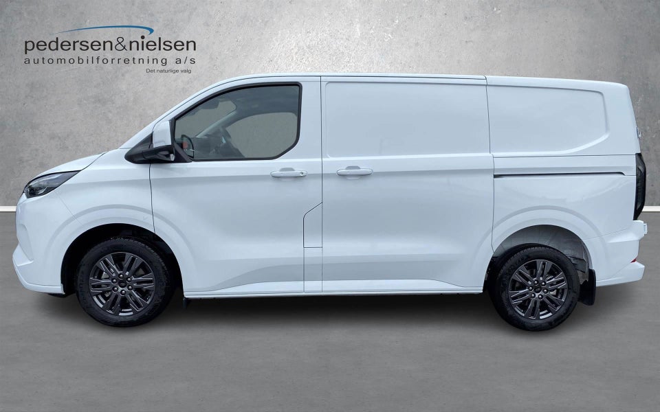 Ford Transit Custom 320L 2,5 PHEV Limited CVT