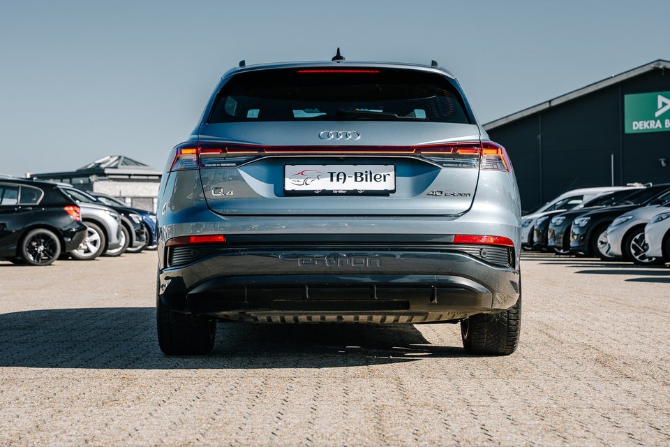 Audi Q4 e-tron 40 S-line 5d