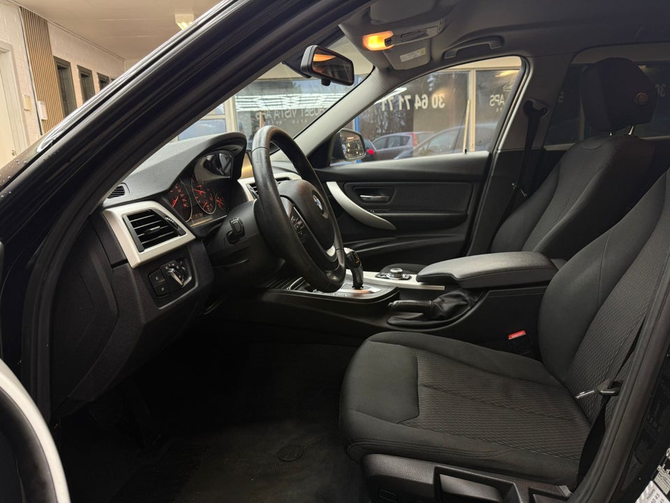 BMW 320d 2,0 Touring Advantage aut. 5d