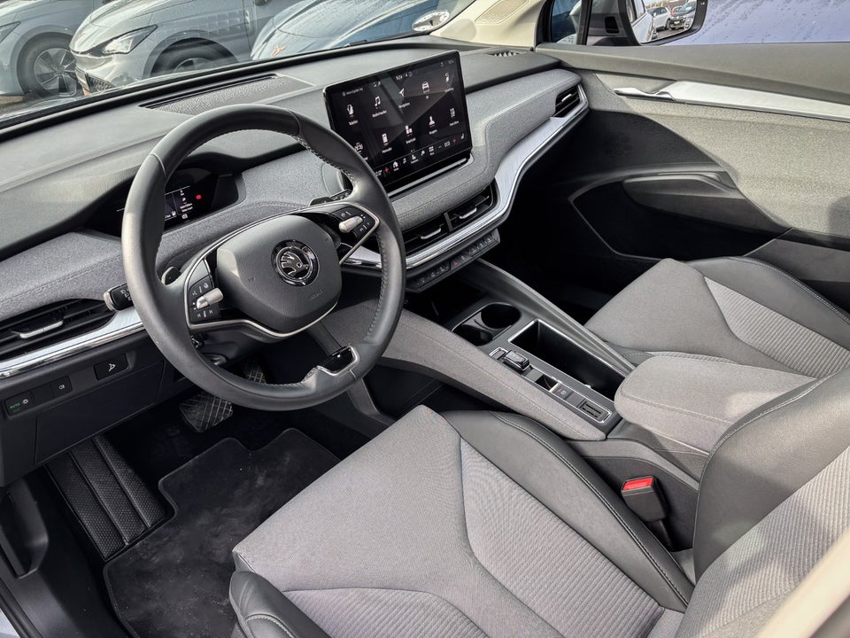 Skoda Enyaq 60 iV Loft 5d