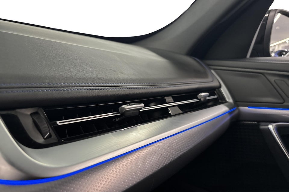 BMW iX1 eDrive20 M-Sport 5d