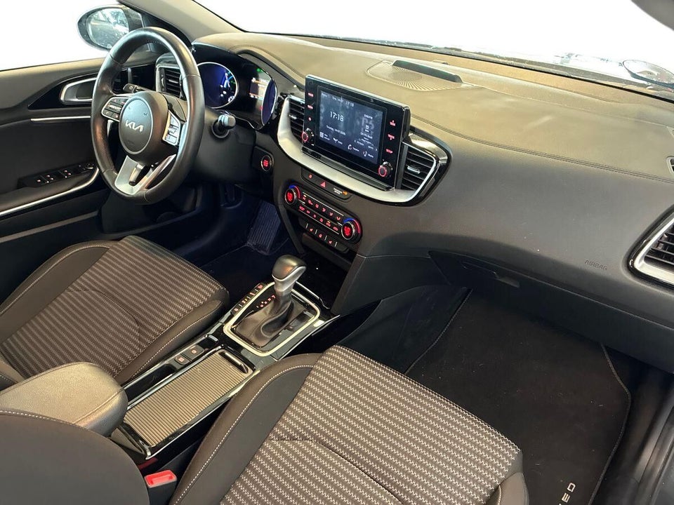 Kia XCeed 1,6 PHEV Prestige DCT 5d
