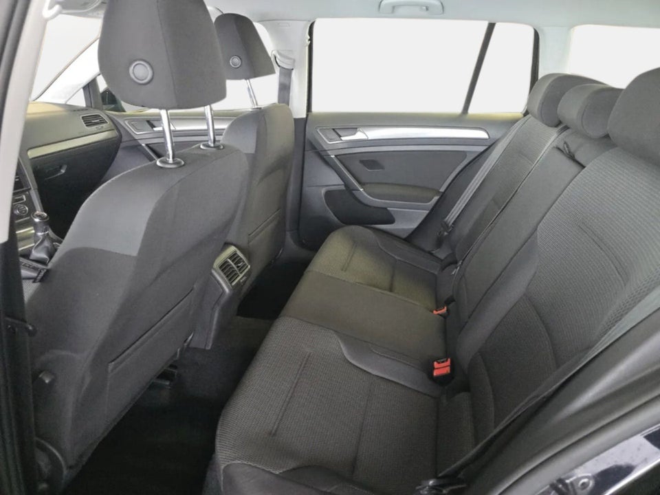 VW Golf VII 1,5 TSi 150 Comfortline Variant 5d