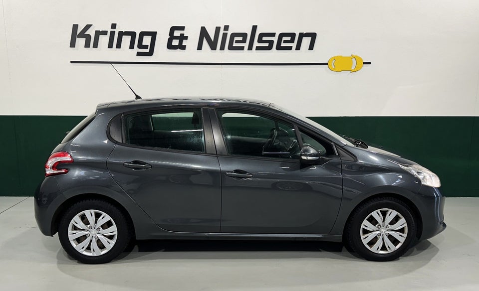 Peugeot 208 1,2 VTi Access 5d