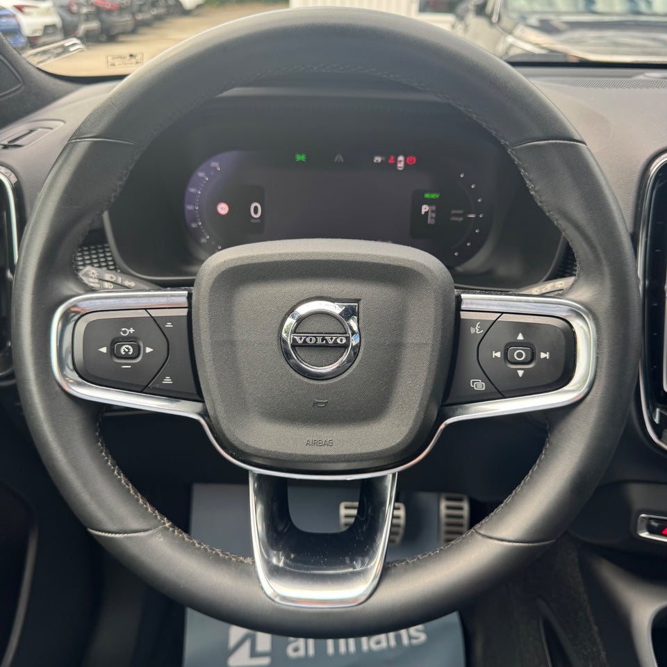 Volvo XC40 P8 ReCharge Twin Pro 5d