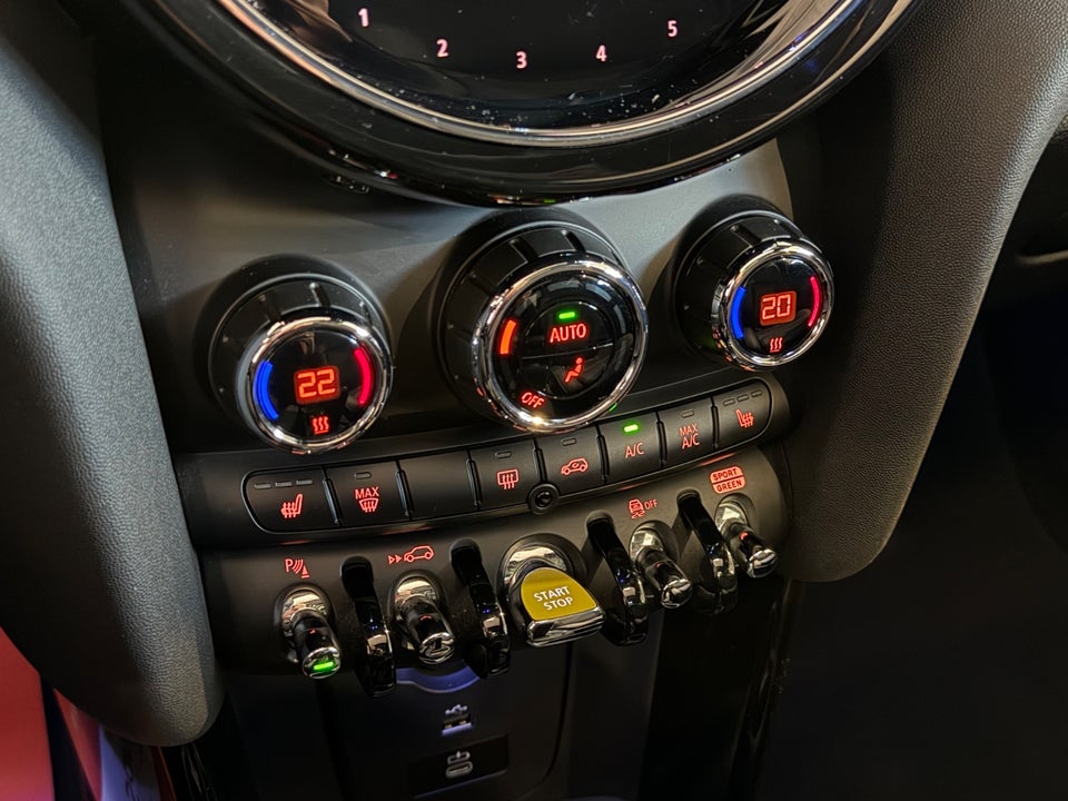 MINI Cooper SE Classic Trim 3d