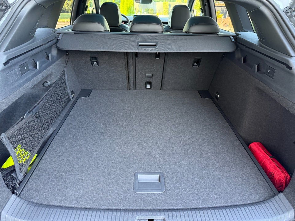 VW ID.7 77 Style+ Tourer 5d