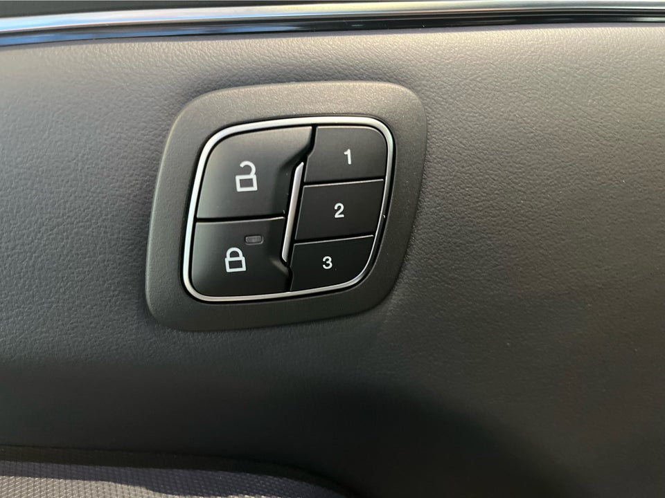 Ford Mustang Mach-E 98 Premium Extended Range 5d