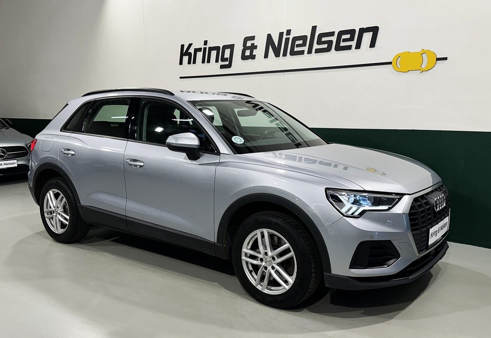 Audi Q3 45 TFSi e Attitude plus S-tr. 5d
