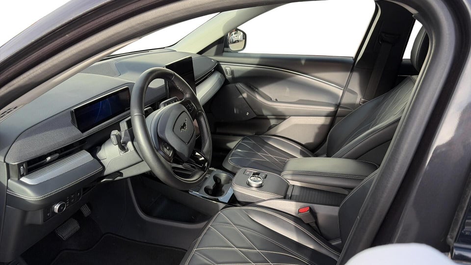 Ford Mustang Mach-E 70 Standard Range 5d