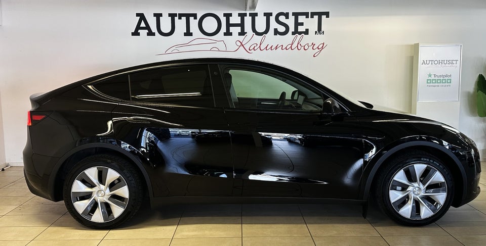 Tesla Model Y Long Range AWD 5d