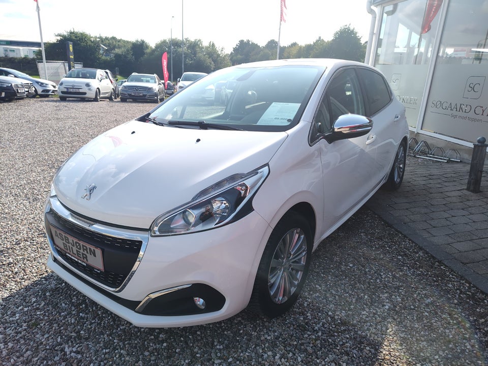 Peugeot 208 1,2 VTi 82 Allure 5d