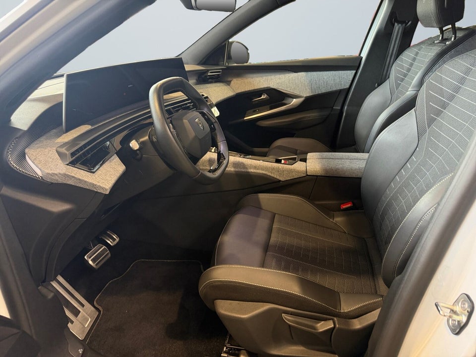 Peugeot e-5008 77 GT 7prs 5d