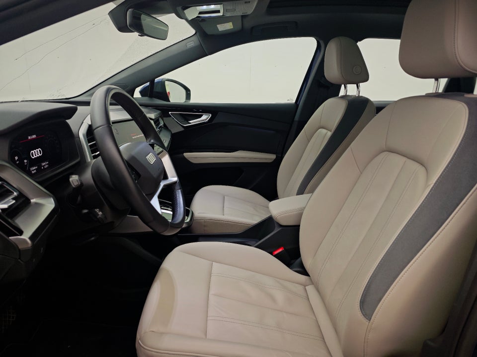 Audi Q4 e-tron 45 quattro 5d