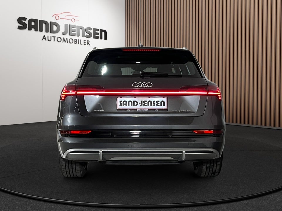Audi e-tron 55 S-line quattro 5d