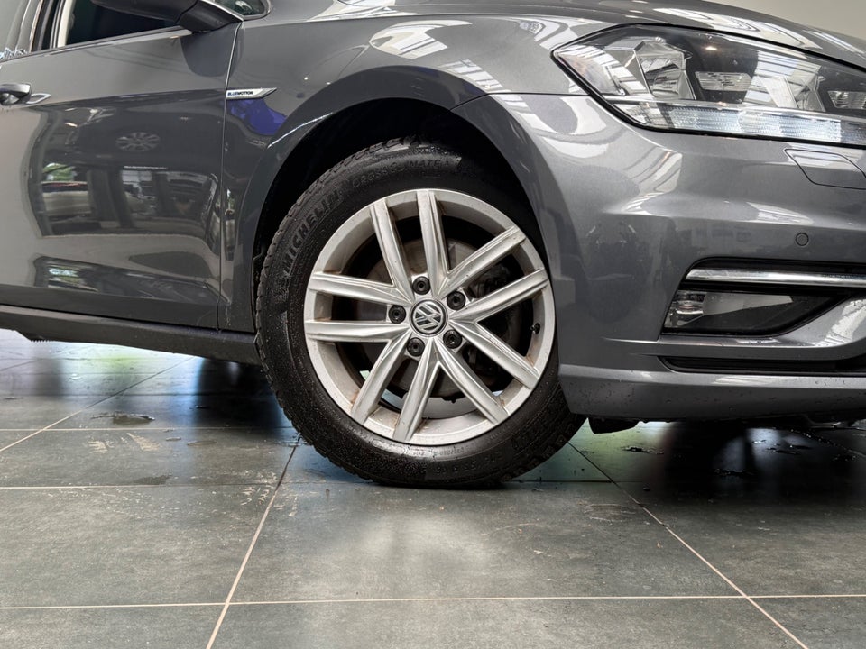 VW Golf VII 1,5 TSi 130 Comfortline Variant DSG 5d