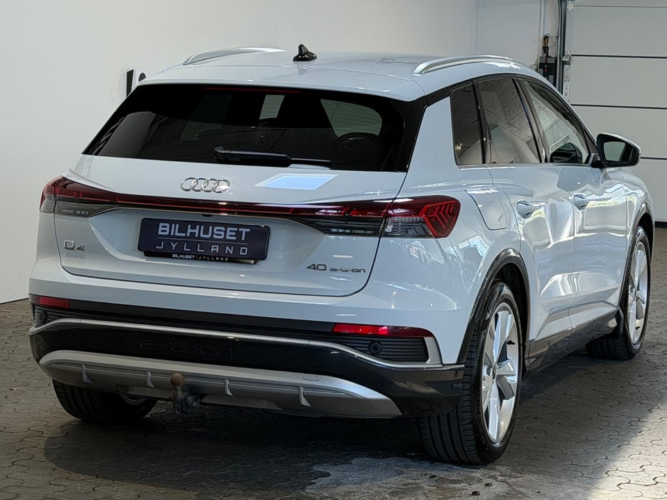 Audi Q4 e-tron 40 S-line 5d