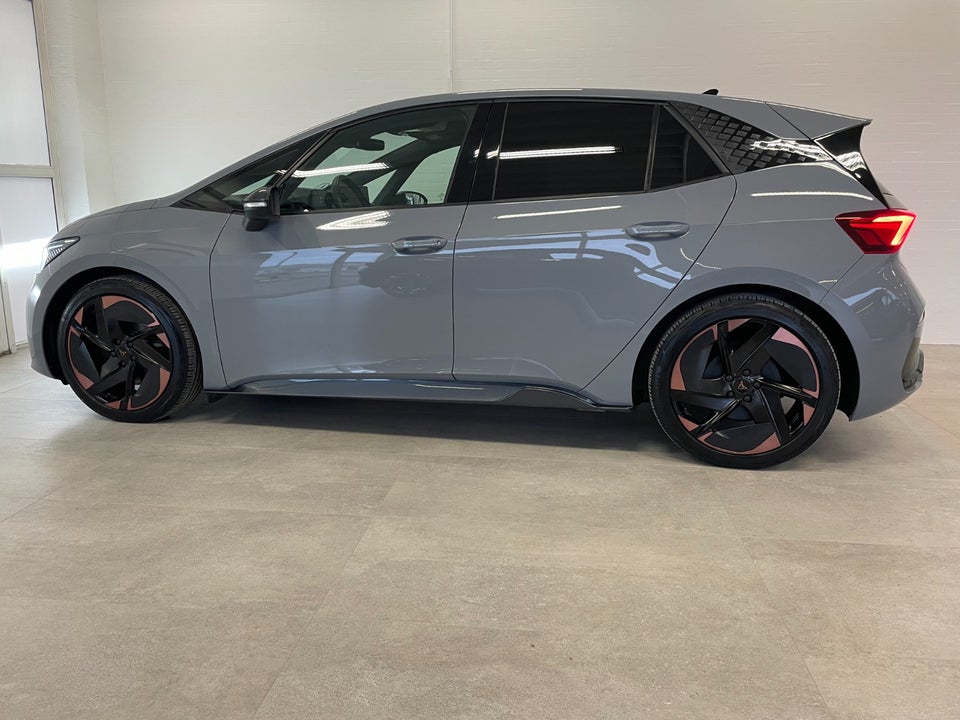 Cupra Born 58 e-Boost Dinamica Pack High 5d