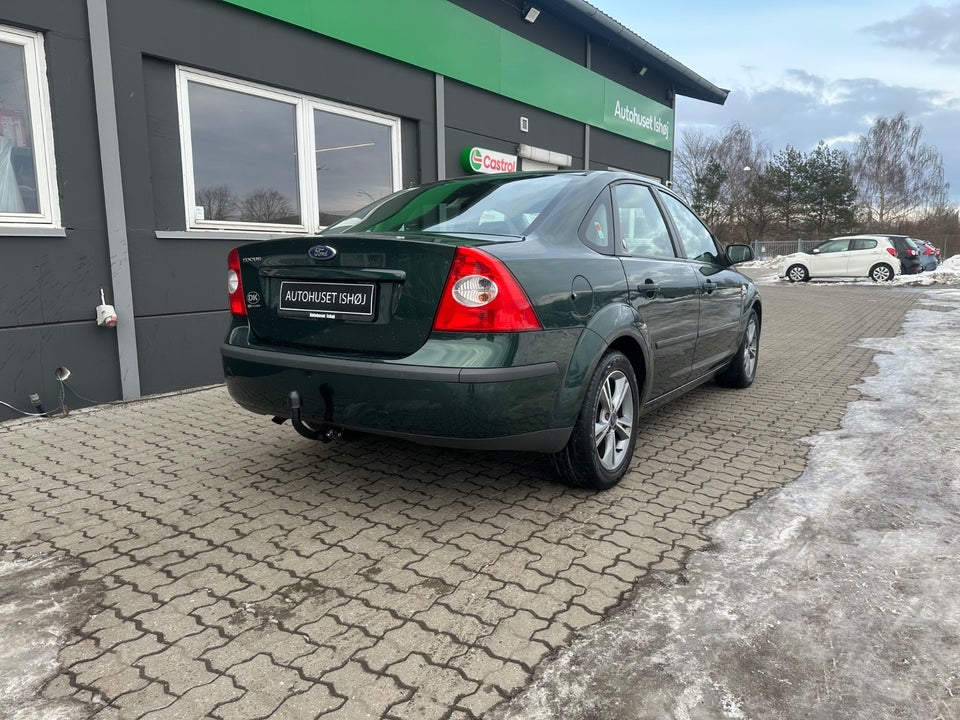 Ford Focus 1,6 Ti-VCT Ghia 5d