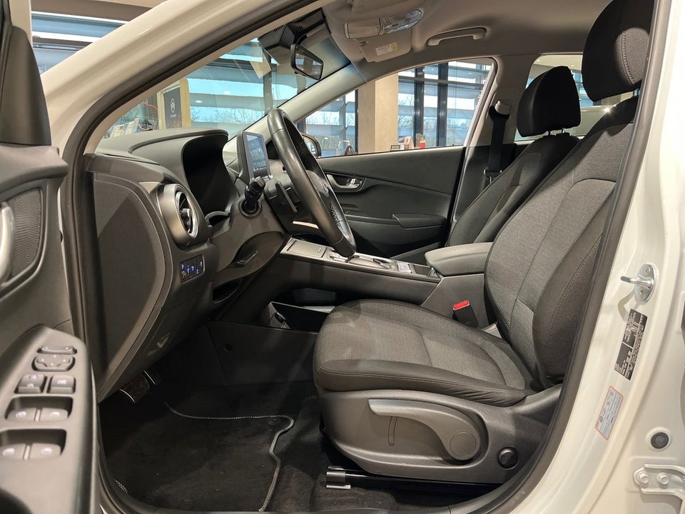 Hyundai Kona 64 EV Select 5d