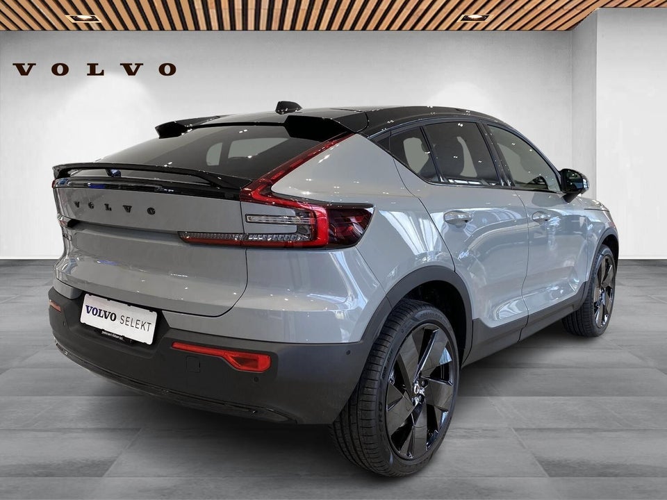 Volvo EC40 Extended Range Black Edition Excess 5d