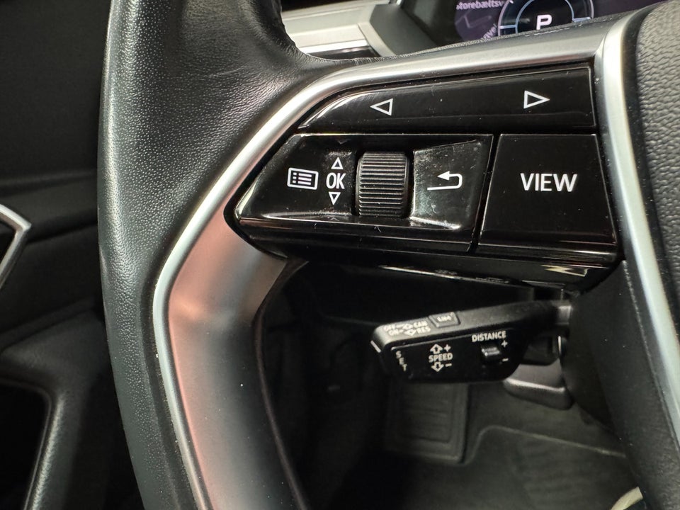 Audi e-tron 55 quattro 5d