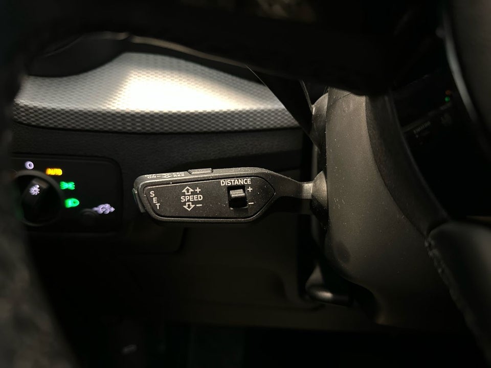 Audi Q2 35 TFSi Prestige S-tr. 5d