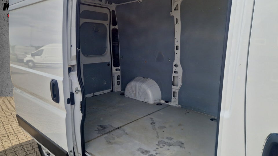 Citroën Jumper 33 2,2 BlueHDi 140 L2H2