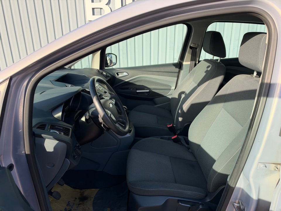 Ford C-MAX 1,6 Ti-VCT 105 Titanium 5d