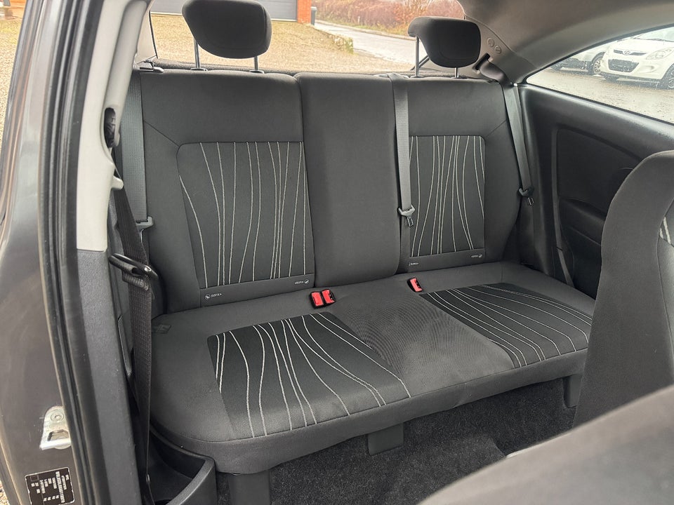 Opel Corsa 1,0 12V Edition 3d