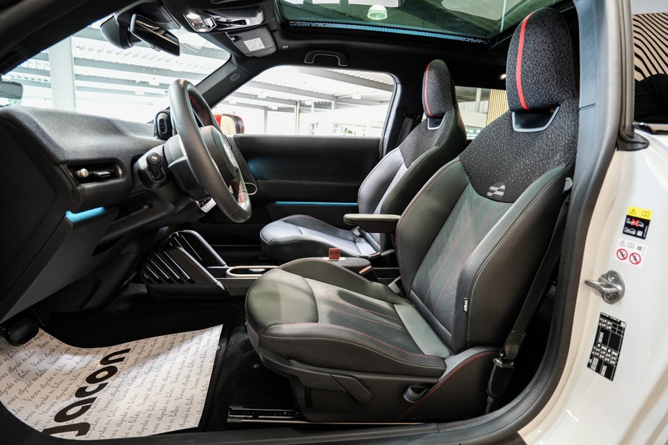 MINI Cooper SE JCW Trim M 3d