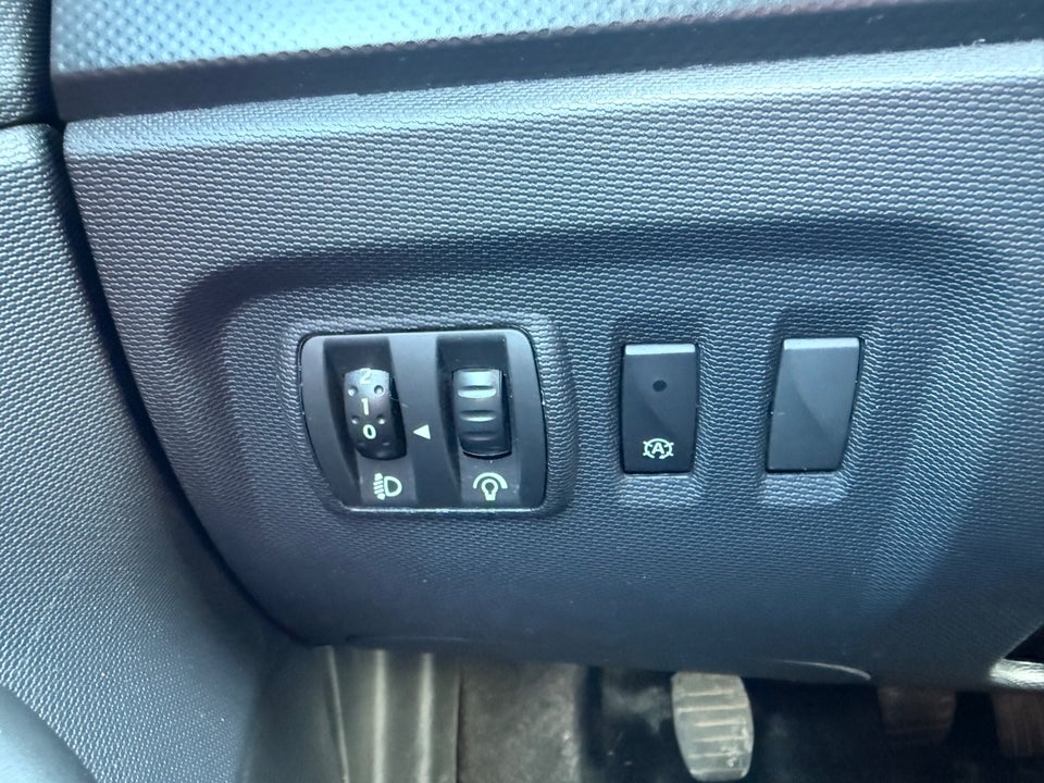 Renault Captur 0,9 TCe 90 Expression 5d