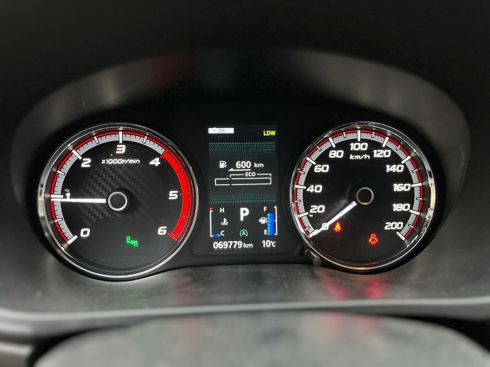 Mitsubishi L200 2,2 DI-D Instyle Db.Kab aut. 4d