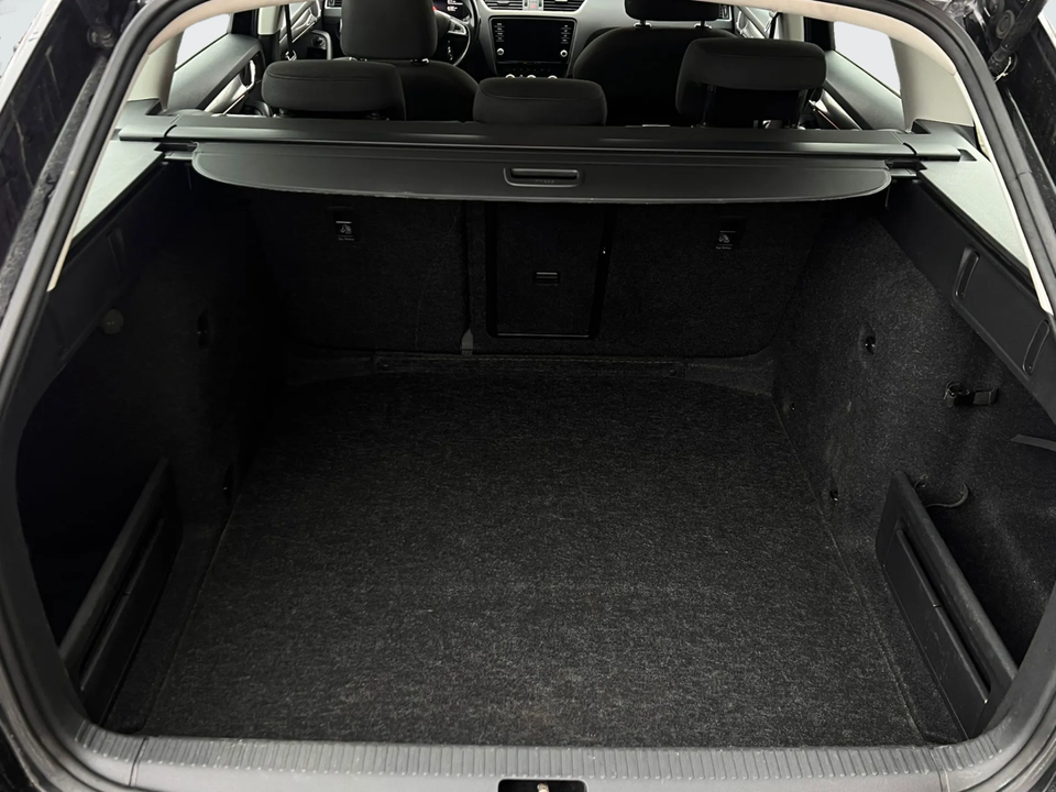 Skoda Octavia 2,0 TDi 150 Ambition Combi DSG 5d