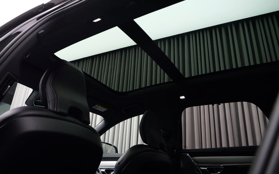Volvo V90 2,0 T6 ReCharge R-Design aut. AWD 5d