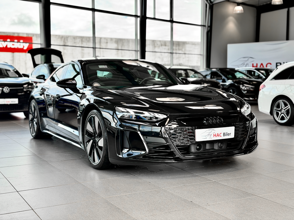 Audi e-tron GT quattro 4d